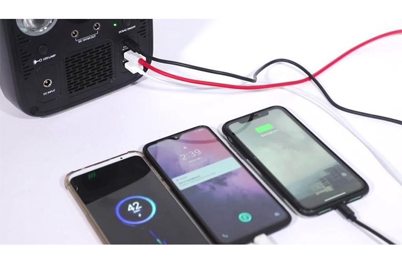 Generatore solare esterno da 1000 W per la ricarica mobile