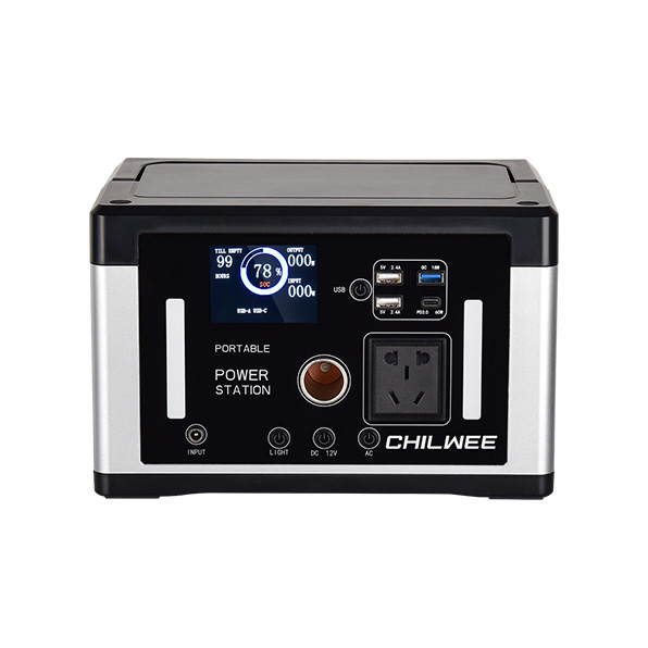 Generatore solare intelligente da 700 W per la ricarica dell'illuminazione di emergenza